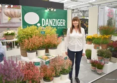 Ayala Zilberman of Danziger next to the Agastache series of Terra Nova Nurseries. Since january 2019, they supply the cuttings in Europe. The mother stock is based in Kenya and at the show, they want to show the quality of their material.